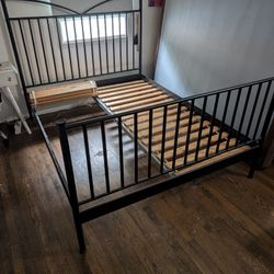 Queen Bed Frame With Wood Slats