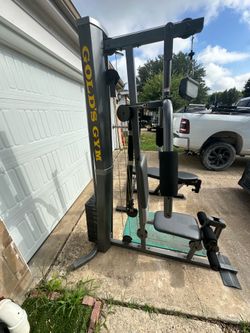 Golds gym machine