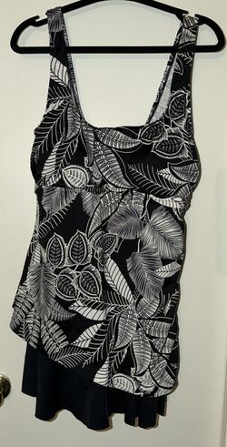 Maxine of Hollywood Swimsuit – Size L – $20