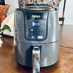 Ninja Air Fryer AF10, 4 Quart Capacity, 1550 Watts, Air Fry, Roast, Bake, Dehydrate, Reheat + Manual