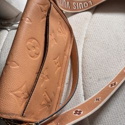 Louis Vuitton Bag