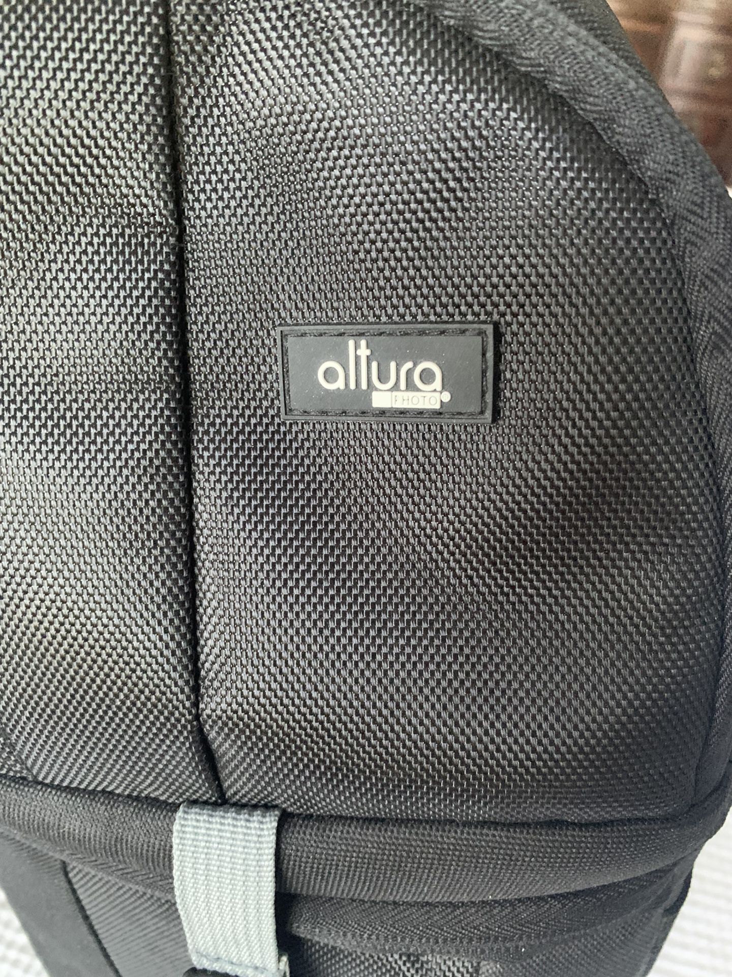 Camera Bag Side Shoulder Strap Style