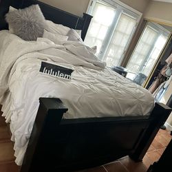 Queen Bed And Dresser Set with Box Spring, Mattress And Mirror