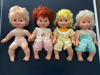 Strawberry Shortcake Blow Kiss Dolls