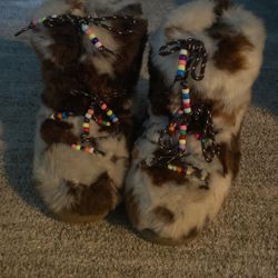 Furry Boots 