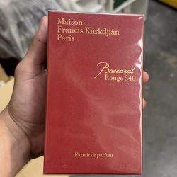 Baccarat Rouge 540 Cologne