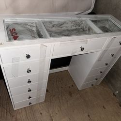 Vanity+Vanity Stool (Need To Sell ASAP)