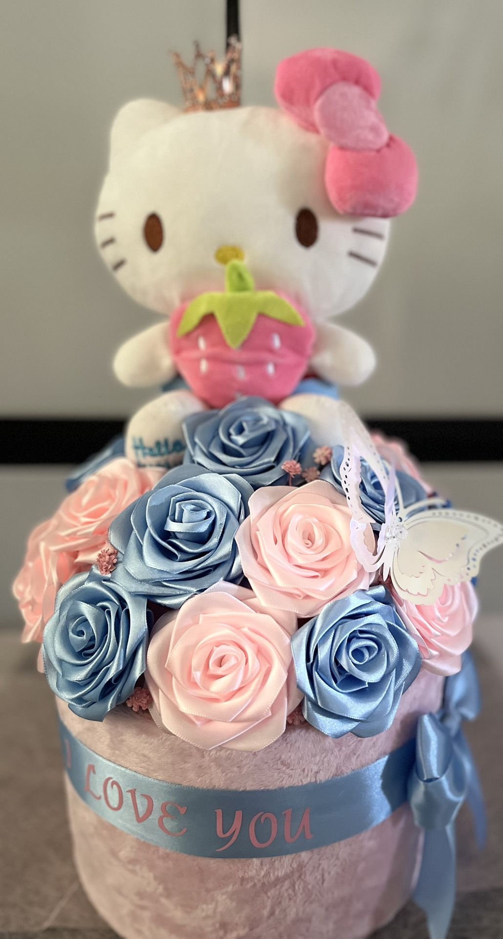Hello Kitty Arrangement