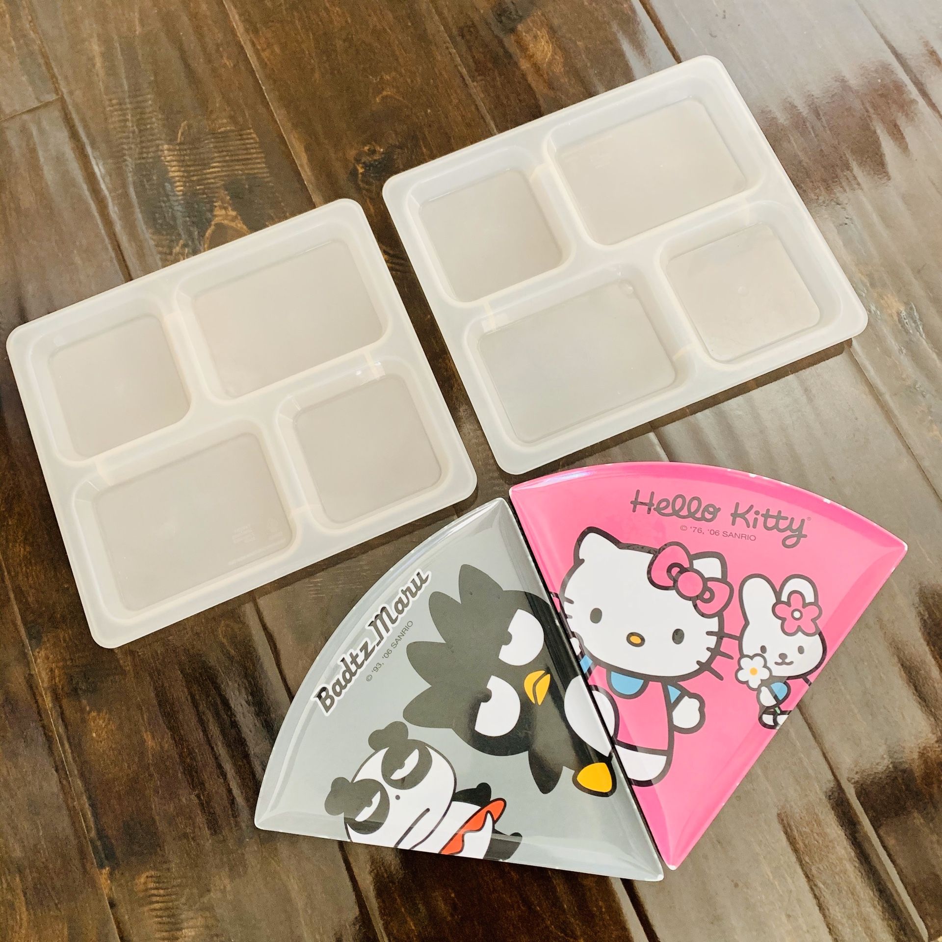 Kids Plastic & Melamine Plates & Pizza Plates Sanrio Hello Kitty & Badtz Maru Set ~ 4 Pieces Total ~ Taking Best Offer!