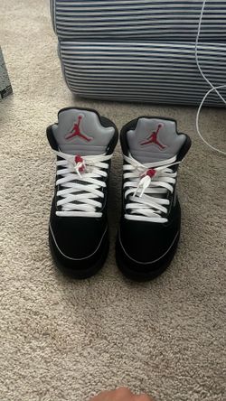 Jordan 5 black Metallics