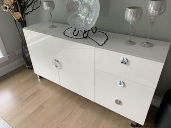 Living room/Bedroom Cabinet