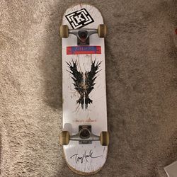 GOOD CONDITION Tony Hawk Skateboard