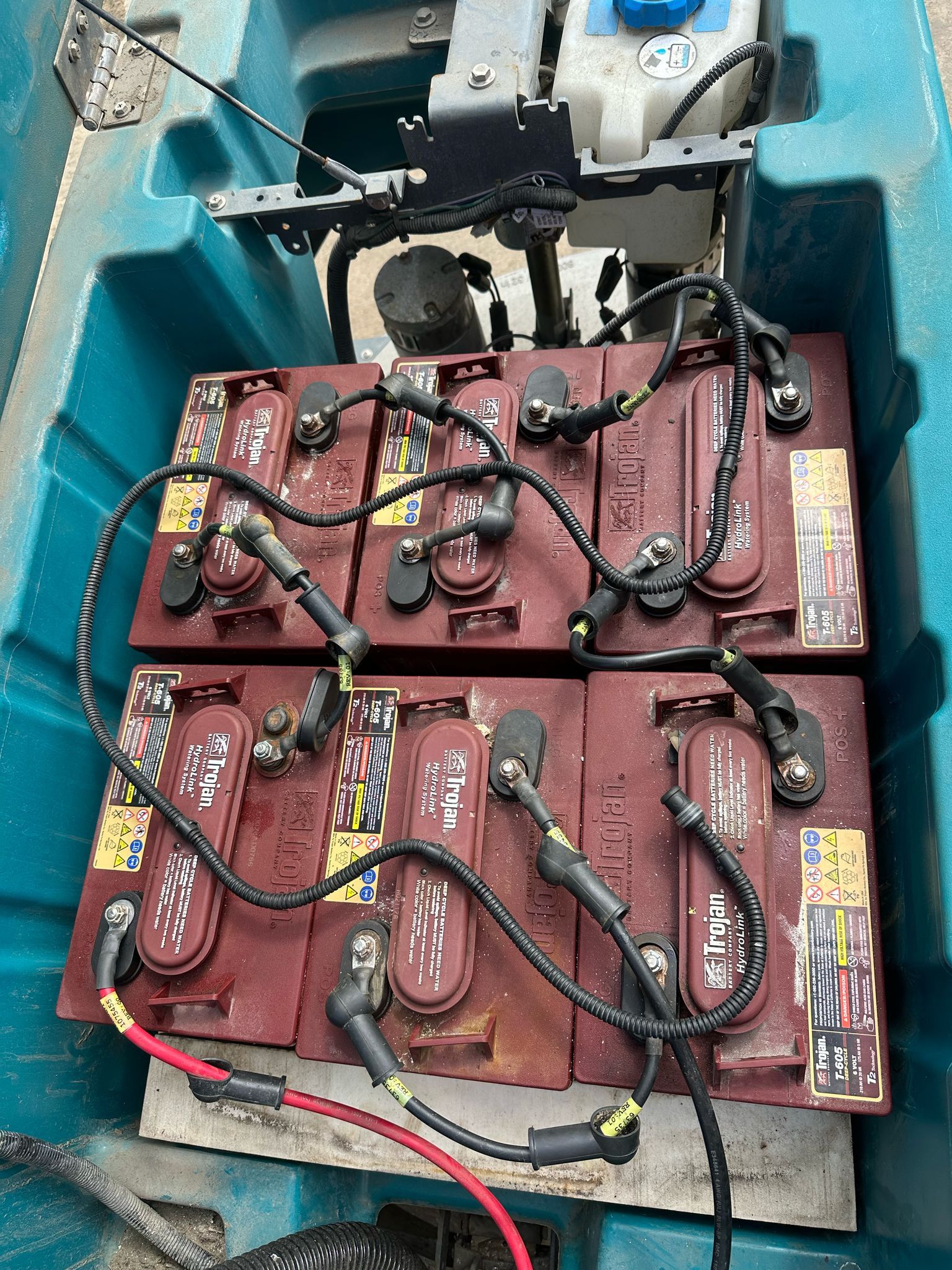 T600e Walk-Behind Floor Scrubber