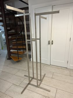 Adjustable Four Arm Clothing Rack