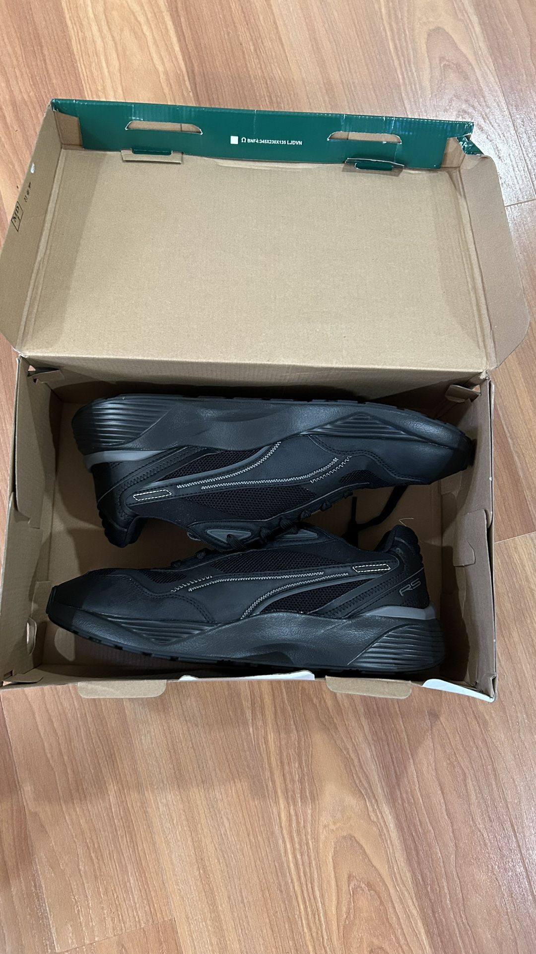 Puma RS-Metric Black Men’s US 11 Brand New with Box