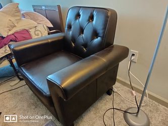 Expresso Brown Leather Cigar Club Chair