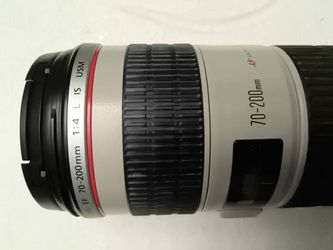 Canon EF 70-200mm f/4 IS L lens; image stablelization