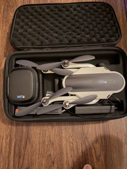 GoPro Karma Drone with Controller, Case, extra battery, and extra propellers