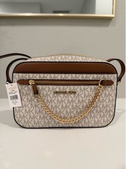Brand New with Tag Michael Kors crossbody Bag