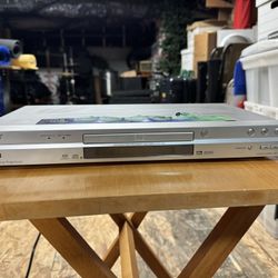 Sony CD/DVD Player