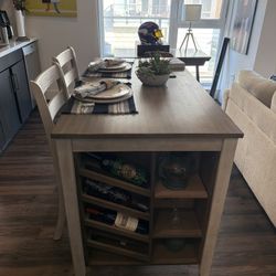 Kitchen Island Pick Up Today 120$!!!! Paid 800$