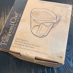 The Pampered Chef Gravy Separator