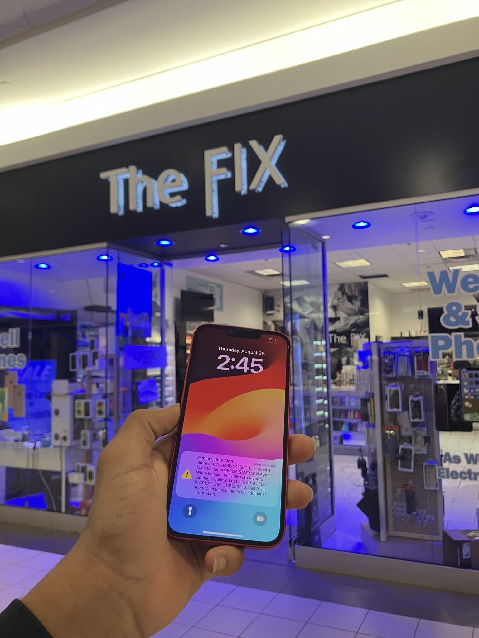 iPhone 13 So locked