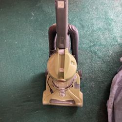 Hoover Windtunnel Vacuum . Propelled. $20.