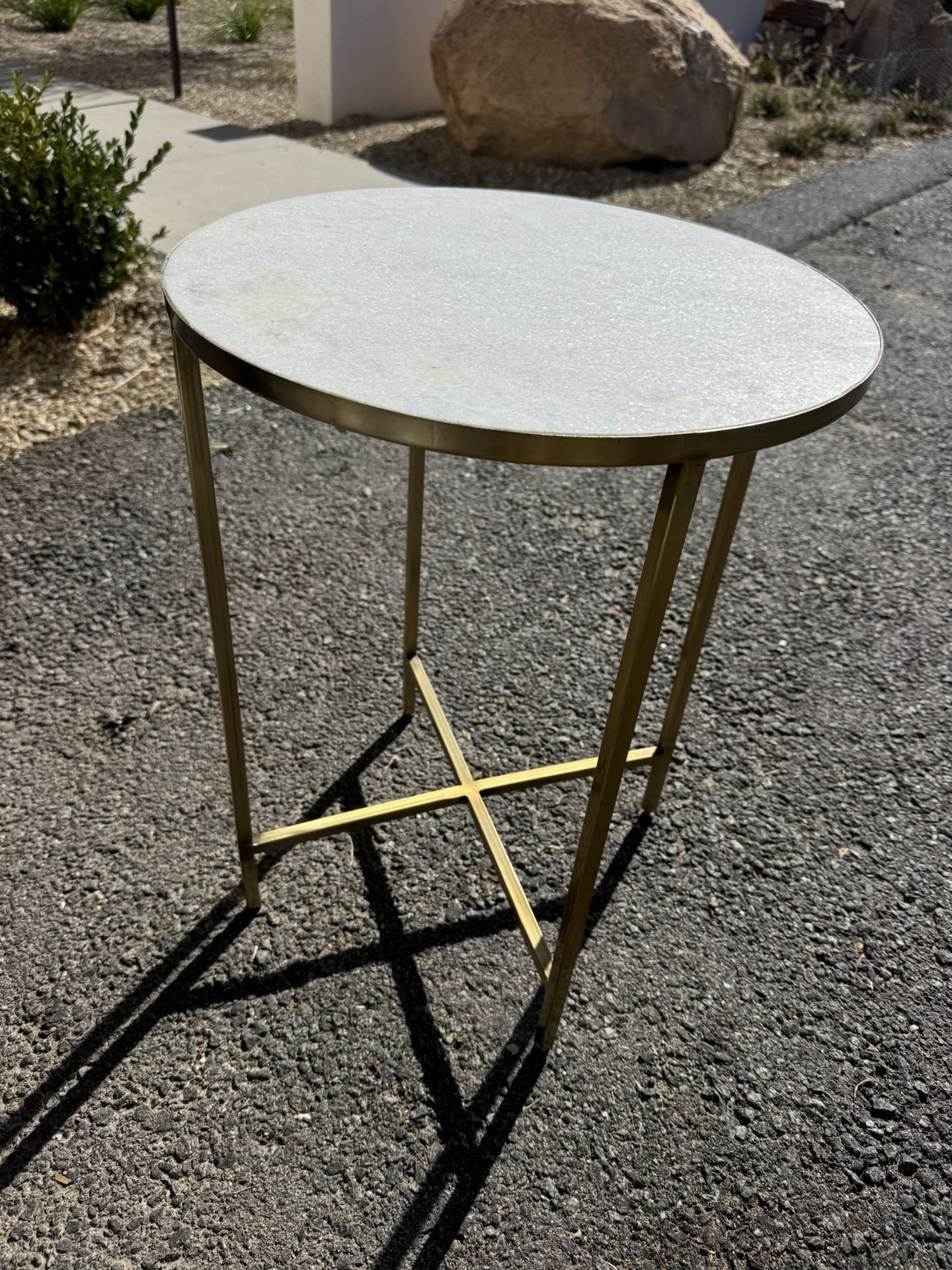 End Table/nightstand