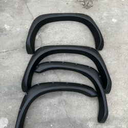 Dodge Ram 1500/2500/3500 Fender Flare 4pc Year 2002/2009