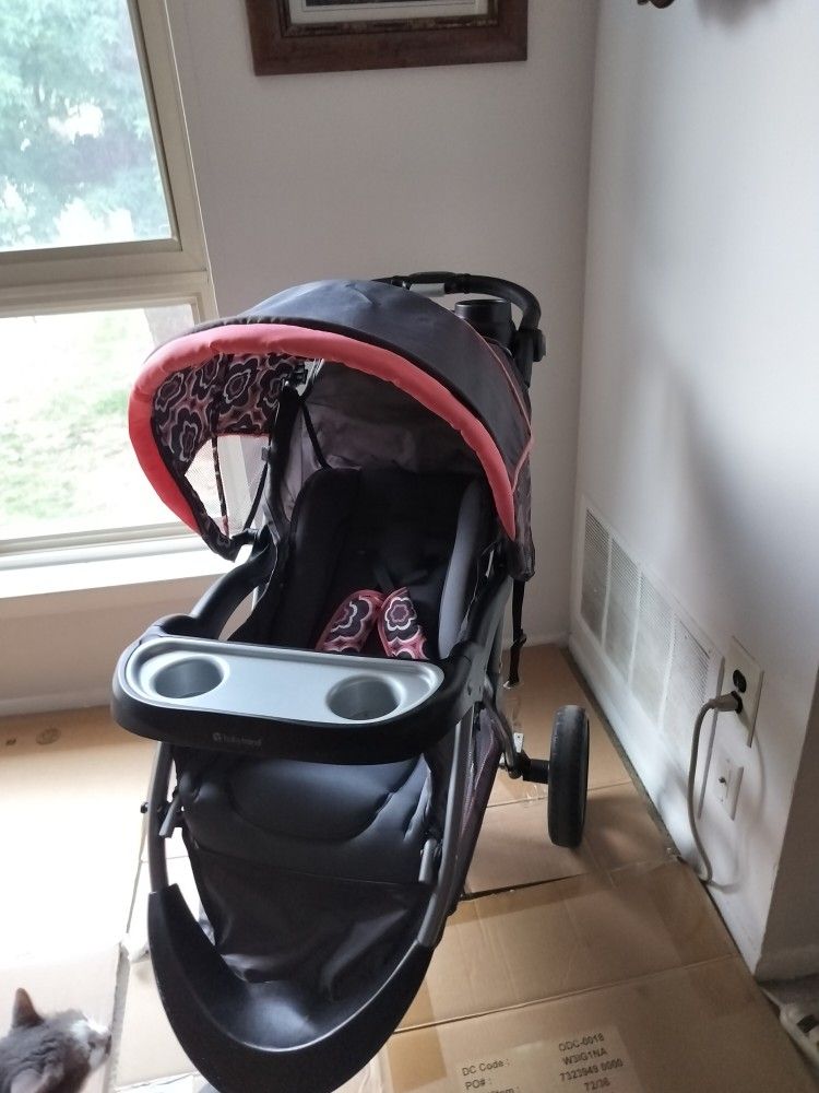 Baby Trends Stroller $75 Is Still Available No Delivery NE Philly 