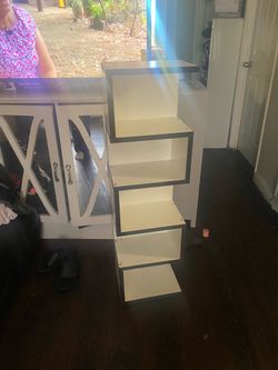 Mueble para zapatos, perfumes, toallas etc