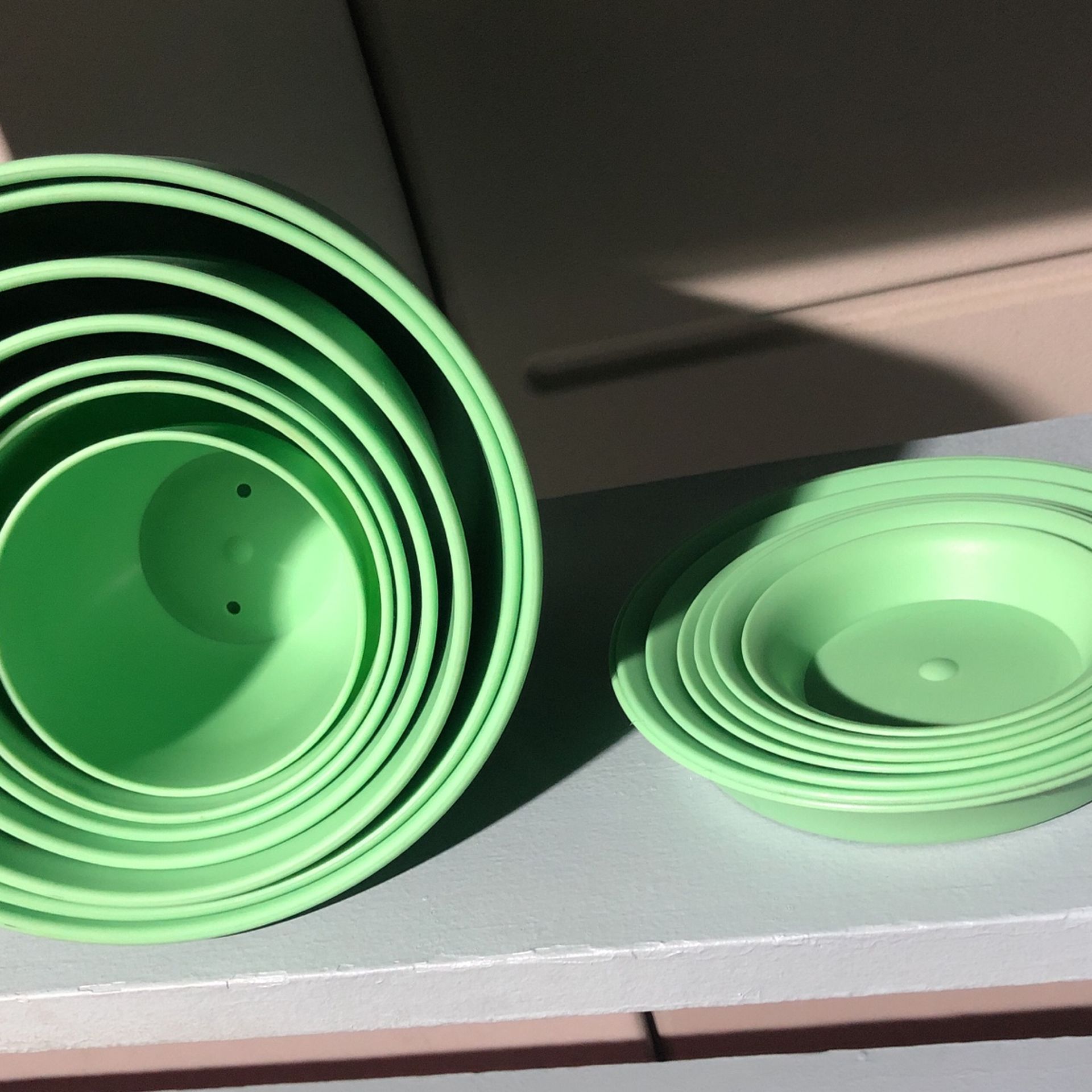 Set Of 7 Big To Small Colorful Plant Pots With Water Saucers