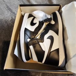 Nike Air Jordan 1 Retro High OG "Black Toe" trainers