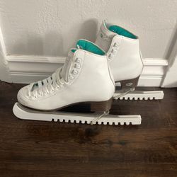 Used Figure Skates 