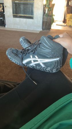 Aggressor wrestling shoes