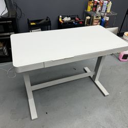 Desk Very Good Condition