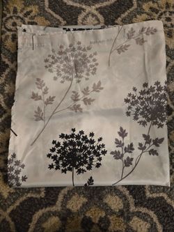 Botanical Dandelion And Leaf Silhouette Pattern Fabric Shower Curtain | Black and White