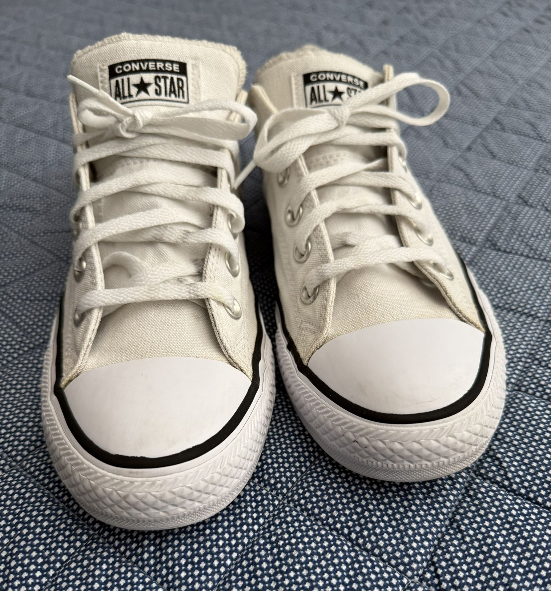 Converse Size 9