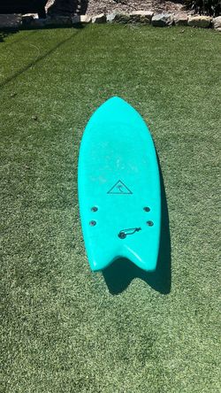Catch surf 5’6” twin fin