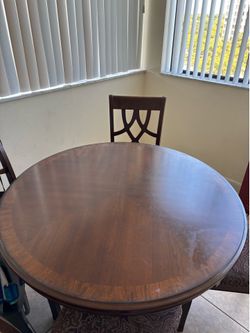 Dining room table