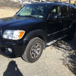 2005 Toyota Sequoia 