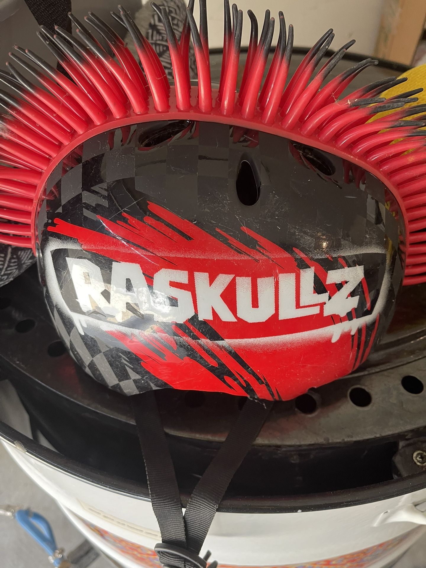 Raskullz Helmet