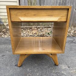 Jack Van Der Molen Solid Oak Americana Casual for Jamestown Nightstand.