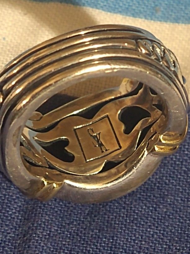 Luis Vuitton 925 Silver--750k Heavy Ring Size 7. 1/5 Weight 16.6 Grams