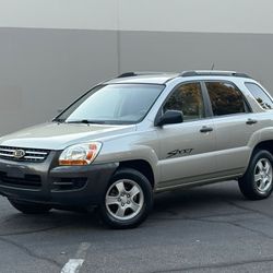 2007 Kia Sportage. 