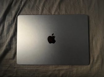 2024 MacBook Air with M3 chip