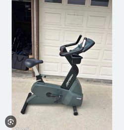 Lifecycle Upright C9