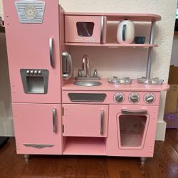 KidKraft Play Kitchen