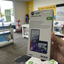 Motorola Razr 2024